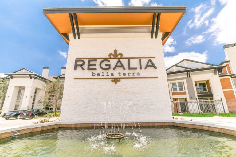 Regalia Bella Terra apartments exterior, Houston