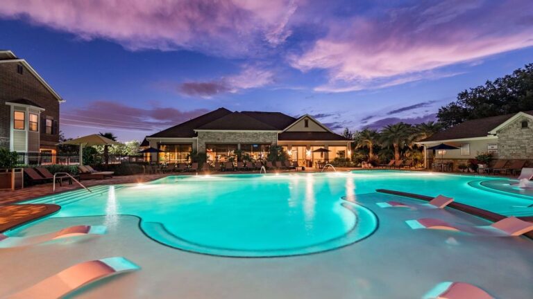 Cortland North Haven apartments pool and building exterior, Houston